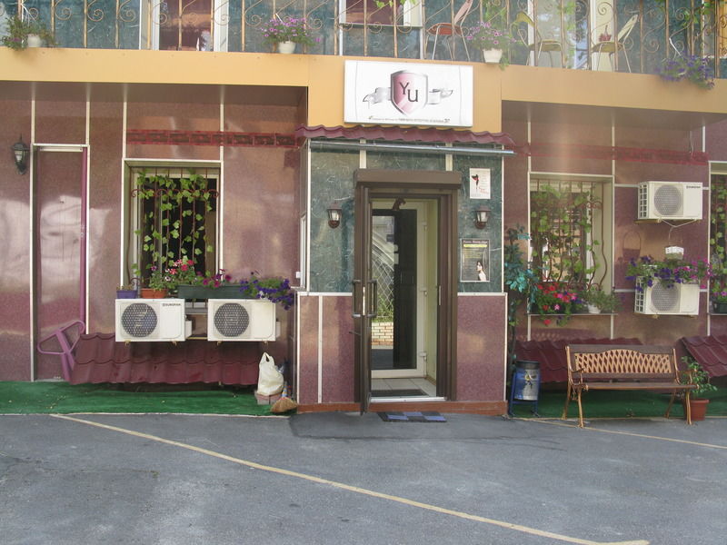 Yellowunlimited Hotel Charkiw Exterior foto